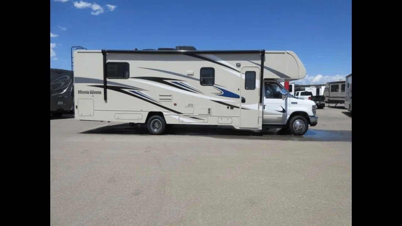 Winnebago Minnie Winnie 31K — photo 2